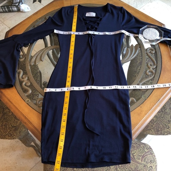 3/$36 BNWOT bell sleeve lace up bodycon dress - Picture 5 of 5